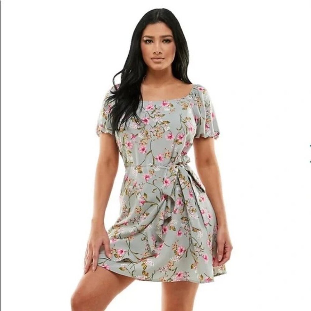 Lily Rose mini floral dress Lily Sleeve Faux Wrap Size SMALL